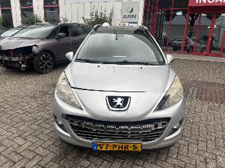 Voiture accidenté Peugeot 207 1.6 VTI XS 2012/1