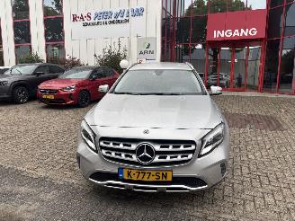 Unfallwagen Mercedes GLA 180 PREMIUM PLUS 2017/1