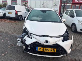 Salvage car Toyota Yaris Yaris III (P13), Hatchback, 2010 / 2020 1.5 16V Hybrid 2019/6