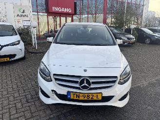 skadebil auto Mercedes B-klasse 220D 130KW 2018/10