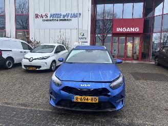krockskadad bil auto Kia Ceed 1.0 T-GDI DYNAMIC LINE 2022/7