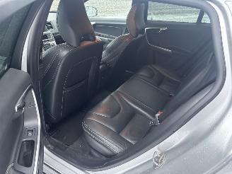 Volvo V-60 2.4 D6 AWD R-DESIGN PLUG IN HYBRIDE picture 13