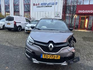 Schadeauto Renault Captur 0.9 TCE INTENS 2018/10