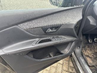 Peugeot 3008 1.2 PURE TECH GT LINE picture 16