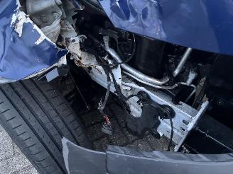 Volkswagen Caddy 2.0 TDI 75KW COMFORT picture 16