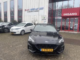 Unfallwagen Ford Focus WAGON ST LINE BNS 110KW 2019/10