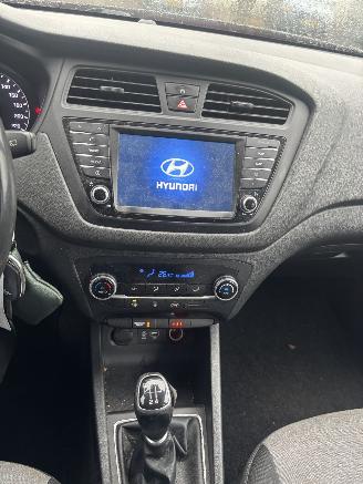 Hyundai I-20 T-GDI COMFORT picture 15