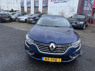 Auto incidentate Renault Talisman ZEER NETTE AUTO ZONDER SCHADE 2017/5