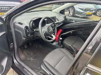 Kia Picanto Picanto (JA), Hatchback, 2017 1.0 DPi 12V picture 6