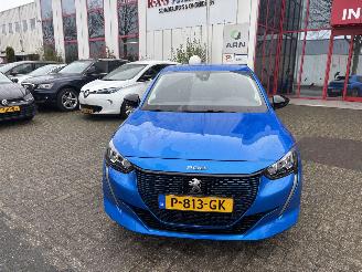 Unfallwagen Peugeot e-208 EV Allure Pack 50 kWh 2022/3