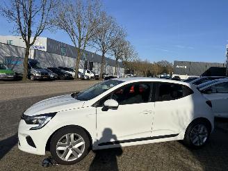 Renault Clio 1.0 TCe Zen MOTORSCHADE picture 3