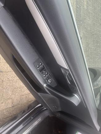 Volkswagen Passat 1.4 90KW AUTOMAAT picture 13