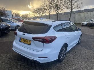 Ford Focus 1.0 ECOBOOST HYBRID ST LINE STYLE picture 6