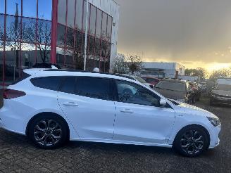 Ford Focus 1.0 ECOBOOST HYBRID ST LINE STYLE picture 7