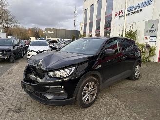 Opel Grandland X 1.2 TURBO EDITION picture 2