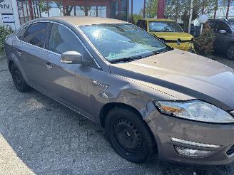 Ford Mondeo 2.0 16V LIMITED picture 9