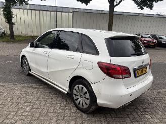 Mercedes B-klasse 220 picture 4
