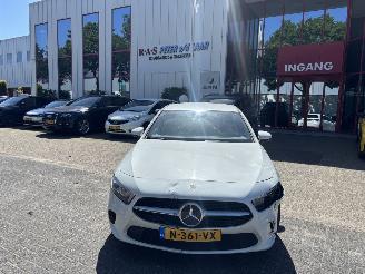 Damaged car Mercedes A-klasse 180 B BUSINESS SOLUTIONAMG 2022/1