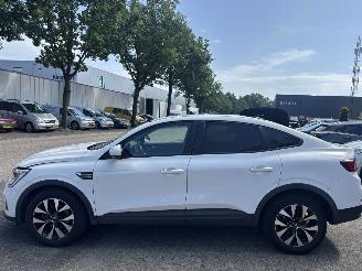Renault Arkana E-TECH  hybrid 145 evolution picture 3