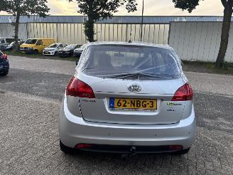 Kia Venga 1.4 CVVT X-ECUTIVE picture 5