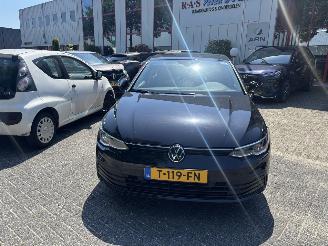 Schadeauto Volkswagen Golf 1.0 TSI Life 2023/1