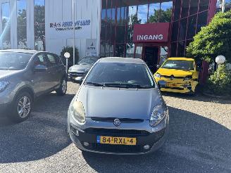 Coche accidentado Fiat Punto 1.3d Multijet 2011/8