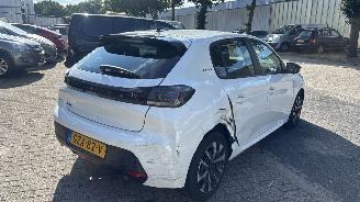 Peugeot 208 1.2 PURETECH 75 STYLE picture 6