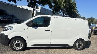 Opel Vivaro 145 S&S L2 AUTOMAAT picture 3
