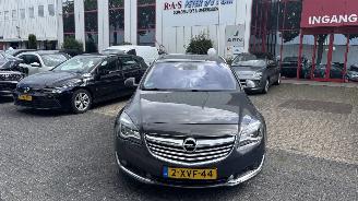 Schadeauto Opel Insignia SPORTS TOURER SW ECOFLEX BUSINESS+ 2014/11