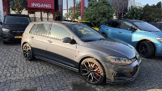 Volkswagen Golf 2.0 TSI GTI Performance picture 8