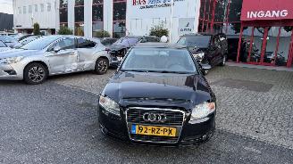 Voiture accidenté Audi A4 2.0 PRO LINE 2005/10
