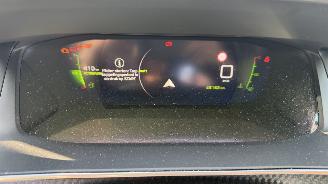 Peugeot 2008 1.2 PURETECH GT-LINE picture 14
