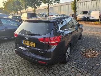 Schadeauto Kia Ceed 1.6 GDI DYNAMICLINE 2017/4