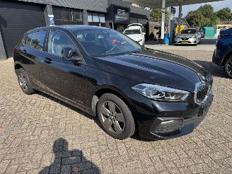 Damaged car BMW 1-serie 118 I  Automaat  Advance 2024/4