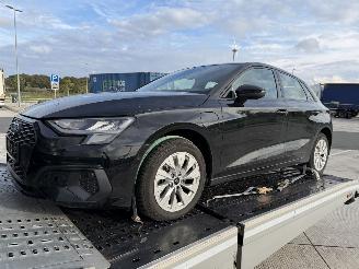 damaged passenger cars Audi A3 Sportback 40 TFSi E-Hybride Plug-in 2021/3