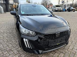 Peugeot 208 1.2 -74 Kw Allure picture 5