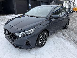 krockskadad bil auto Hyundai I-20 1.0 -74 Kw T-GDi 2023/10