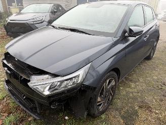 damaged passenger cars Hyundai I-20 1.0 -74 Kw 2023/10