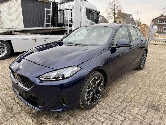 skadebil auto BMW 1-serie 123i X-Drive M-Sport automaat 2025/8
