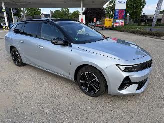krockskadad bil auto Opel Astra Station GS-Line 2025/2