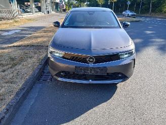 Vaurioauto  passenger cars Opel Astra 1.6 E-Hybride 110 Kw Plug-In Automaat 2023/1