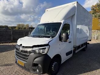krockskadad bil bedrijf Renault Master 2.3 DCi  L3 Bakwagen met zijdeur en Laadklep 2024/10
