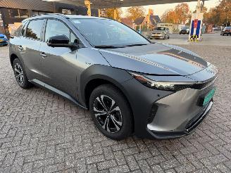 Coche accidentado Toyota bZ4X Full Electric 2026/3