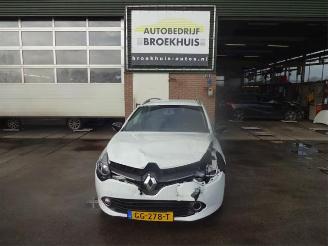 Salvage car Renault Clio Clio IV Estate/Grandtour (7R), Combi 5-drs, 2012 / 2021 1.5 Energy dCi 90 FAP 2015/4