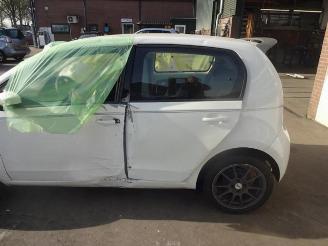 Volkswagen Up! Up! (121), Hatchback, 2011 1.0 12V 60 picture 4