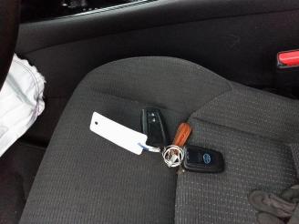 Toyota C-HR C-HR (X1,X5), SUV, 2016 1.8 16V Hybrid picture 10