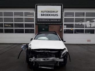 Auto da rottamare Mercedes GLA GLA AMG (156.9), SUV, 2014 / 2019 2.0 45 AMG Turbo 16V 2015/3