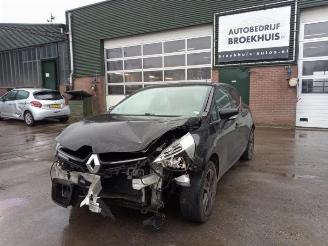 Uttjänta bilar auto Renault Clio Clio IV (5R), Hatchback 5-drs, 2012 / 2021 1.5 dCi 90 FAP 2015/12