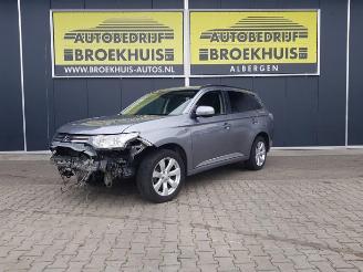 Uttjänta bilar auto Mitsubishi Outlander Outlander (GF/GG), SUV, 2012 / 2022 2.0 16V PHEV 4x4 2013/12