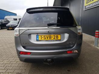 Mitsubishi Outlander Outlander (GF/GG), SUV, 2012 / 2022 2.0 16V PHEV 4x4 picture 4